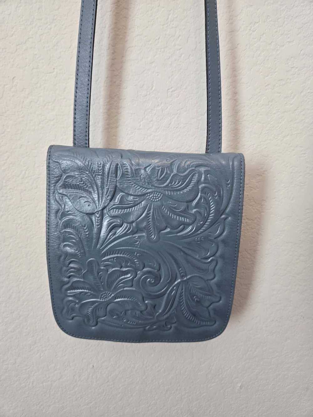 Patricia Nash Blue Embossed Floral Crossbody Bag Small Zip Gunmetal Hardware